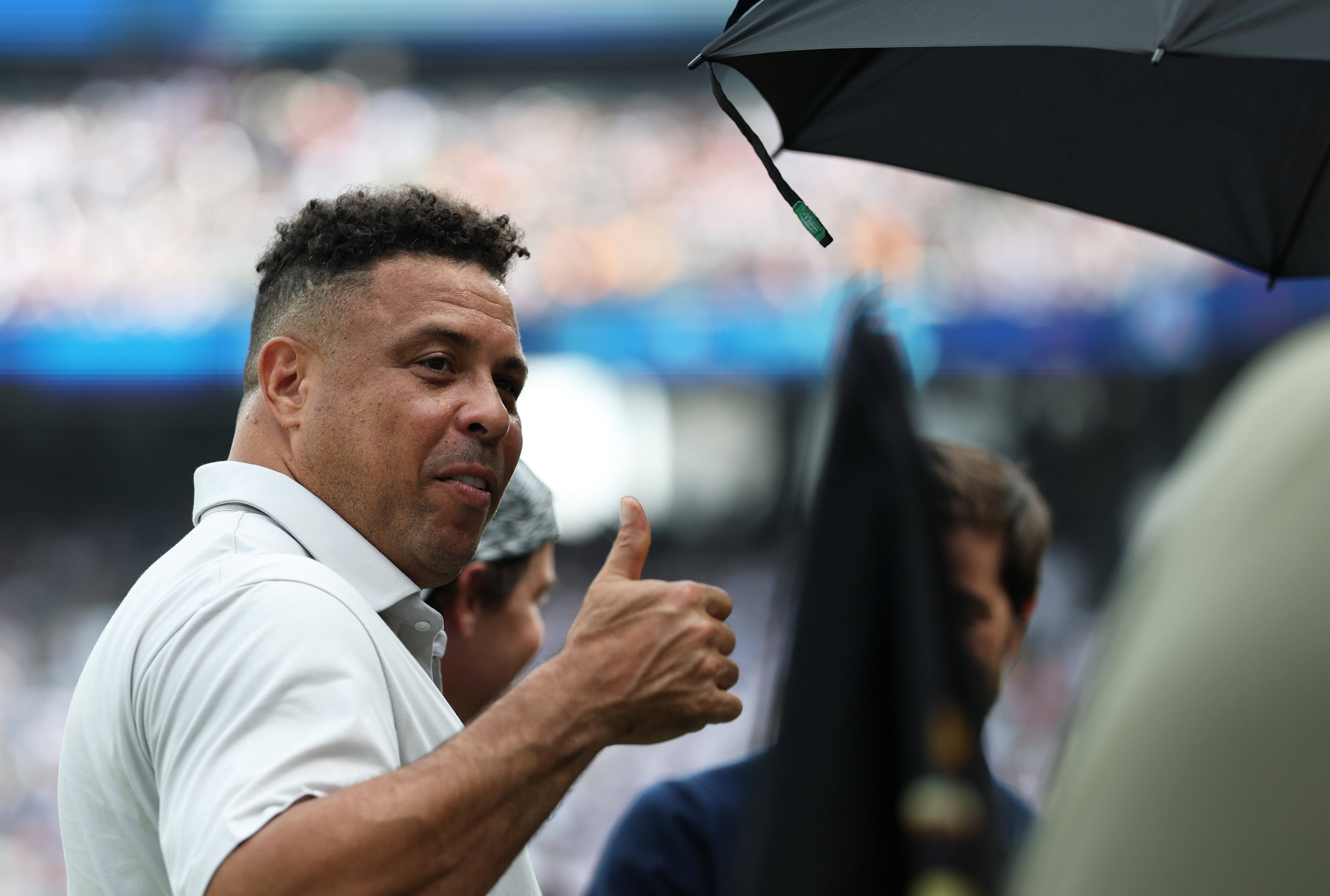 浓眉哥回归赛场，势不可挡首场状态亮眼，巴黎圣日耳曼观众沸腾！的简单介绍乐鱼体育官网